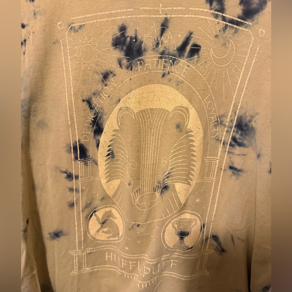 Harry Potter Official Merch Hufflepuff tie dye T-Shirt - Picture 3 of 5